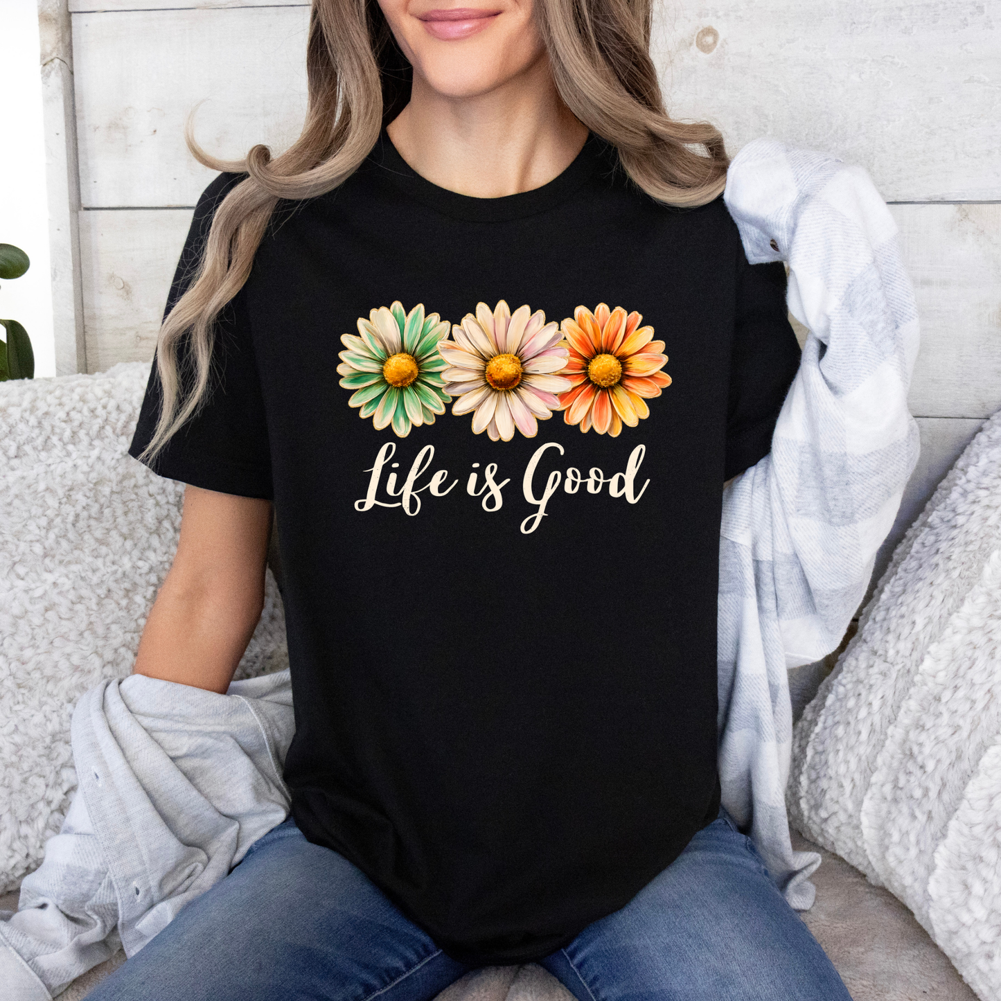 Life Is Good Daisy T-Shirt 🌼