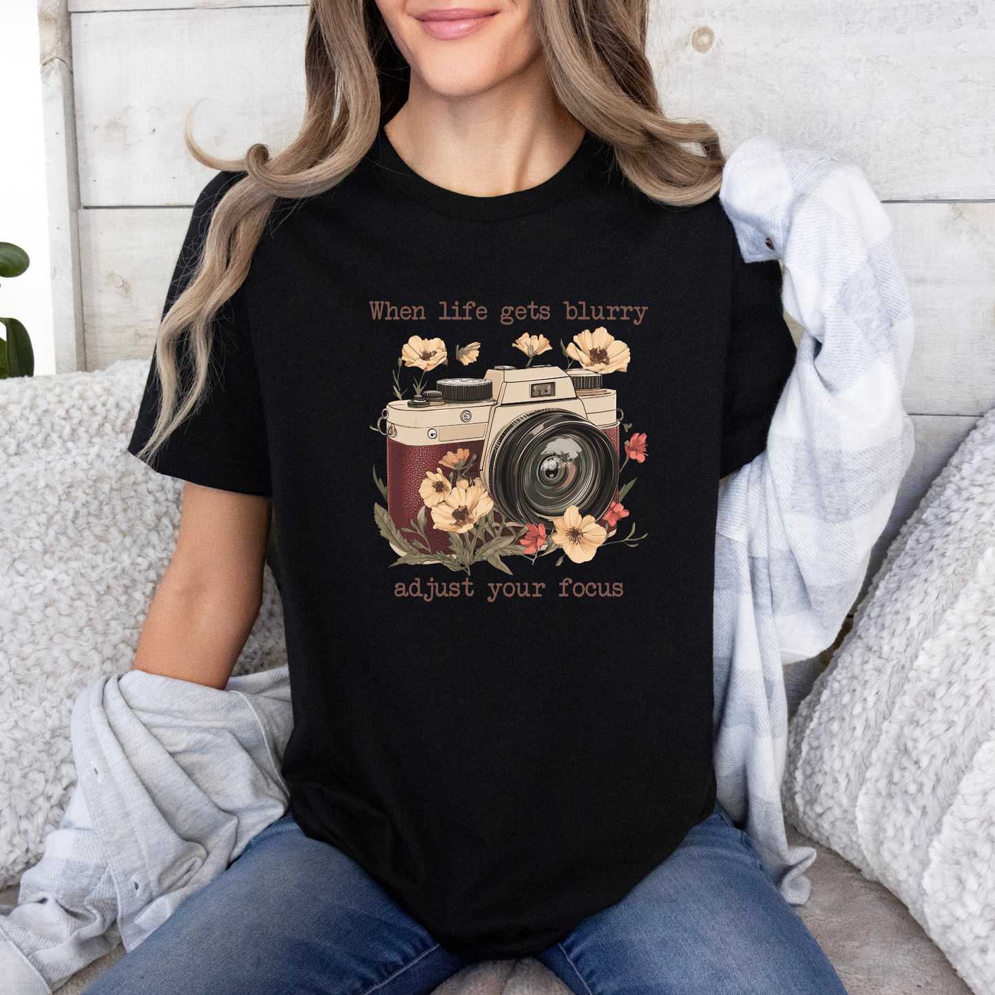 📸🌸 Adjust Your Focus✨
100% Organic Cotton T-Shirt