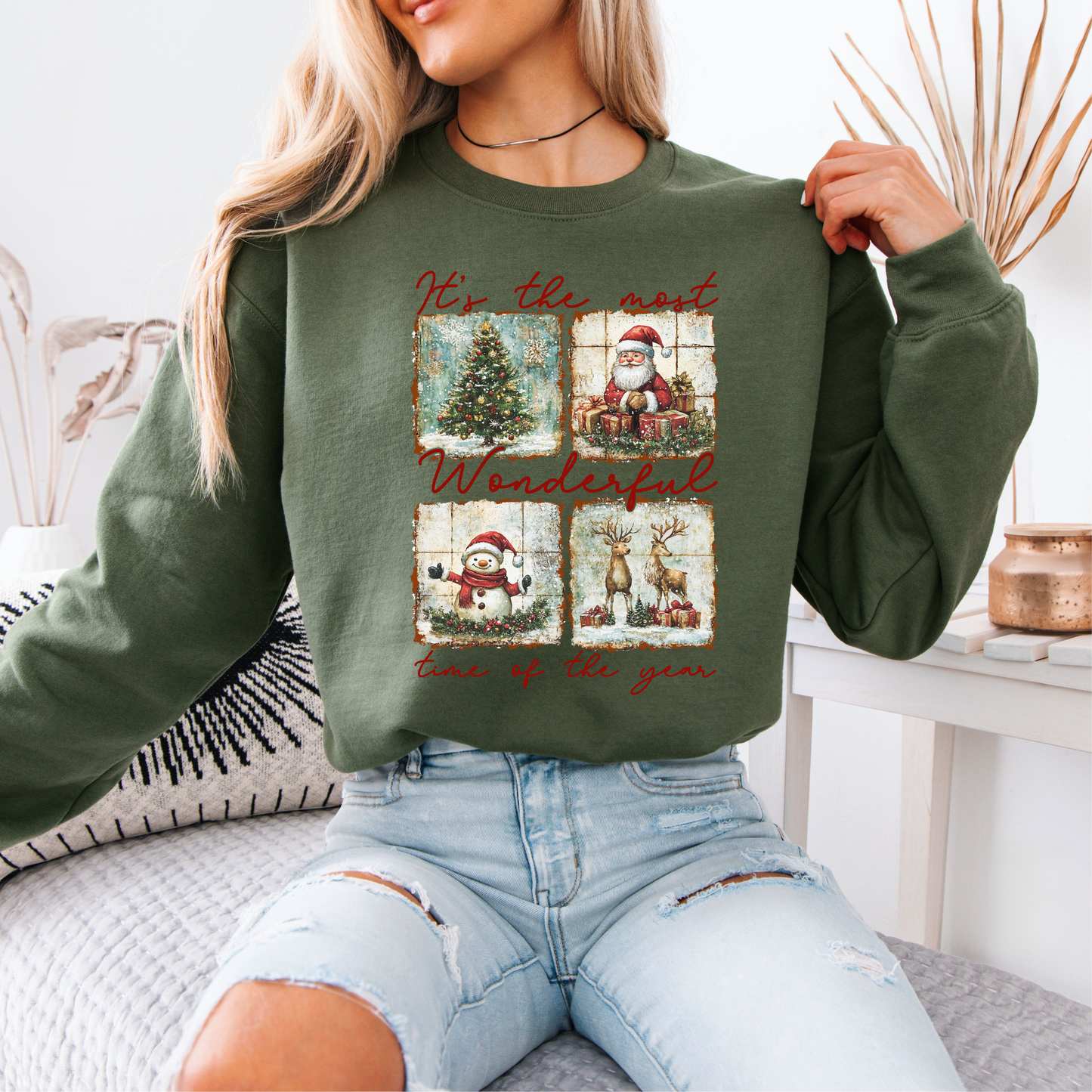 🎄 Vintage Christmas Magic ✨ Organic Cotton Sweatshirt