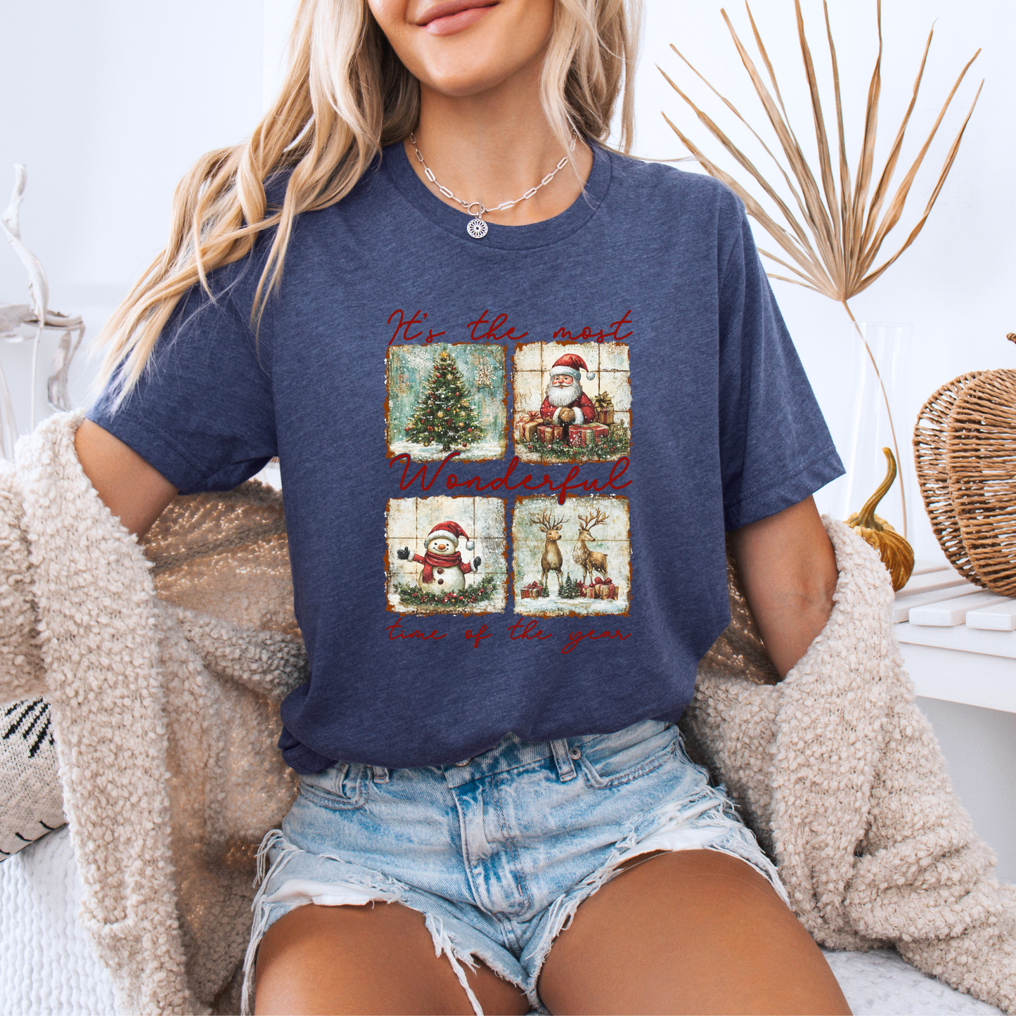 🌟🎅🏼 Vintage Christmas Magic 💫 100% Organic Cotton T-Shirt