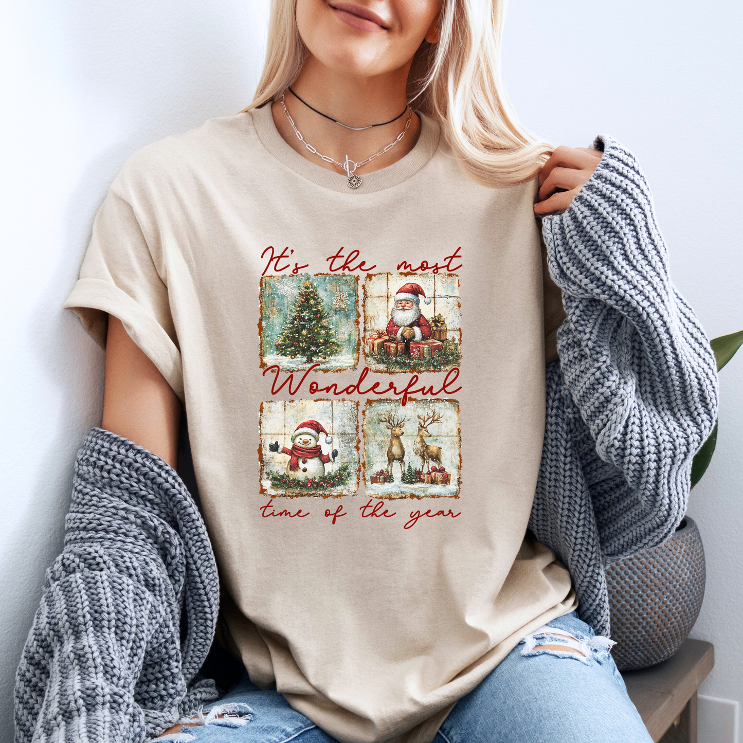 🌟🎅🏼 Vintage Christmas Magic 💫 100% Organic Cotton T-Shirt