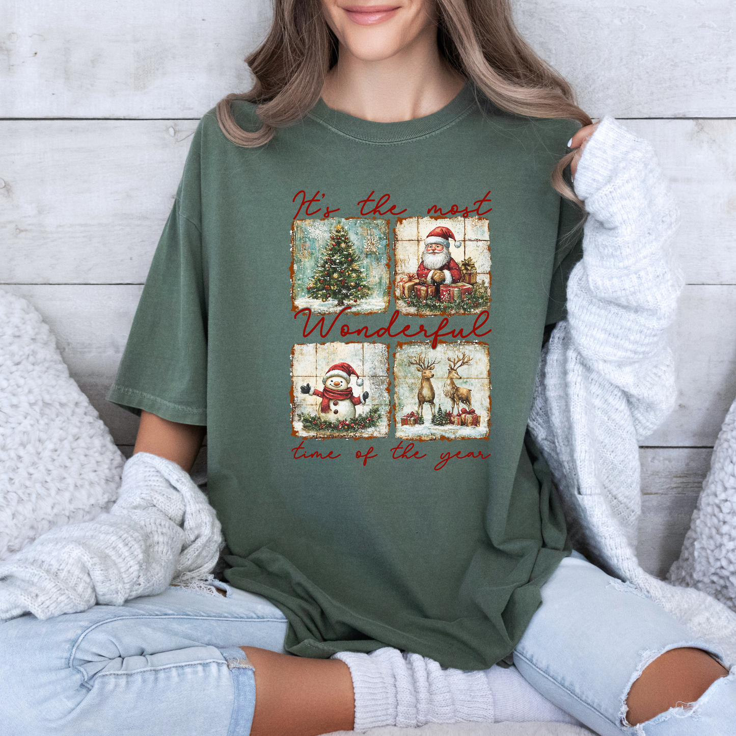🌟🎅🏼 Vintage Christmas Magic 💫 100% Organic Cotton T-Shirt