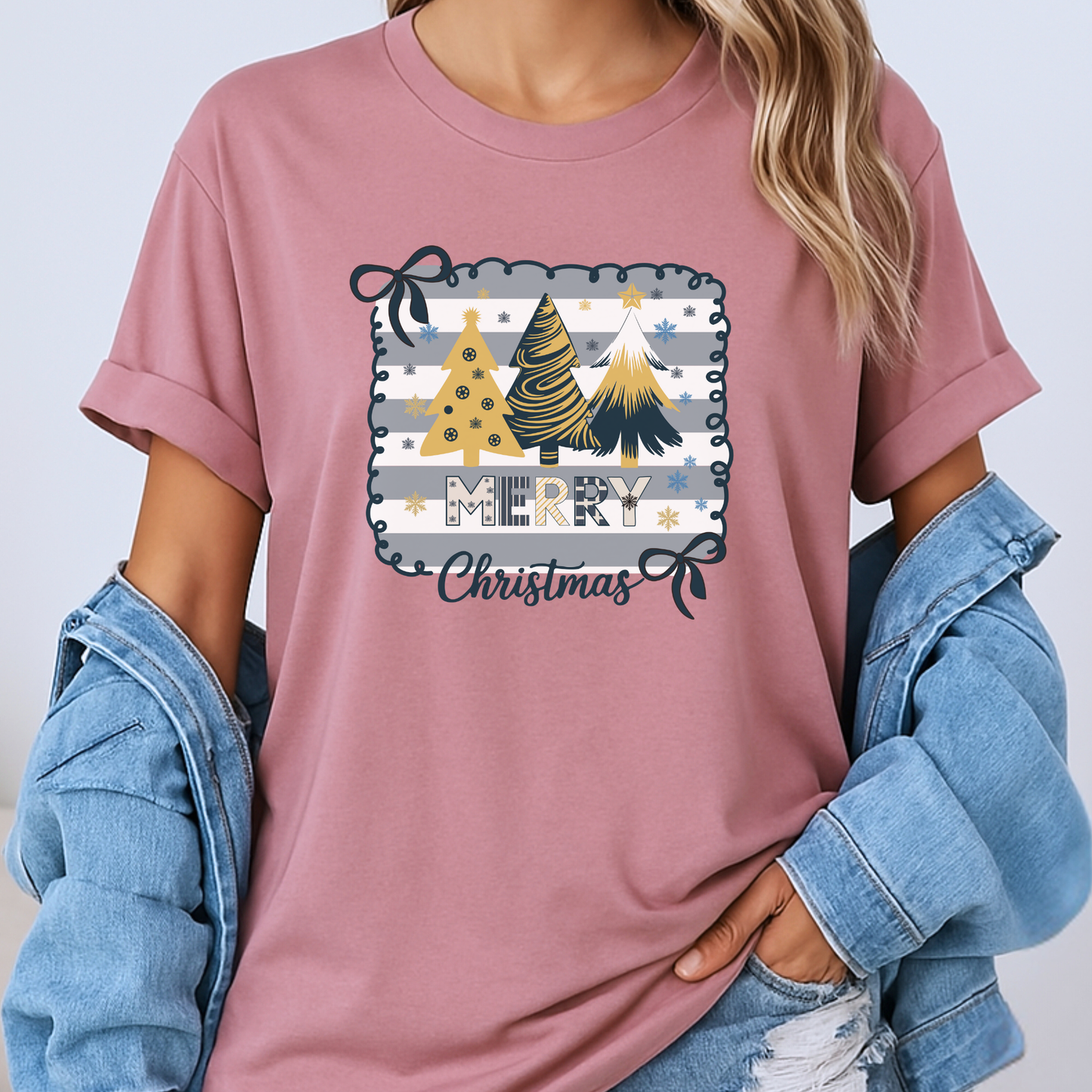 🌟🎁 Golden Merry Christmas 💫  100% Organic Cotton T-Shirt