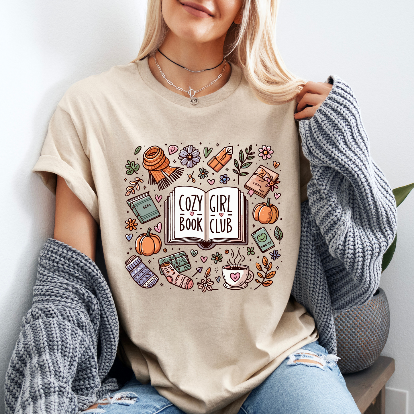 Cozy Book Girl Club Tee 📚✨ T-shirt 100% Organic Cotton