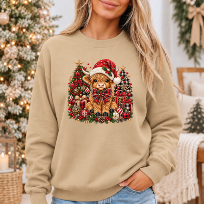Moo-rry Christmas Highland Cow 🐮🎄🎀 Cosy Christmas Sweatshirt