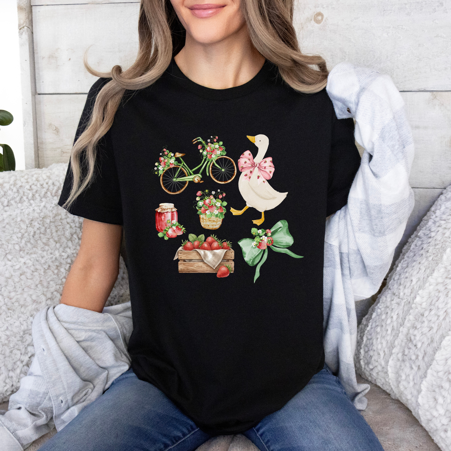 Strawberry Goose Cottage 🍓🪿 t-shirt 100% Organic Cotton