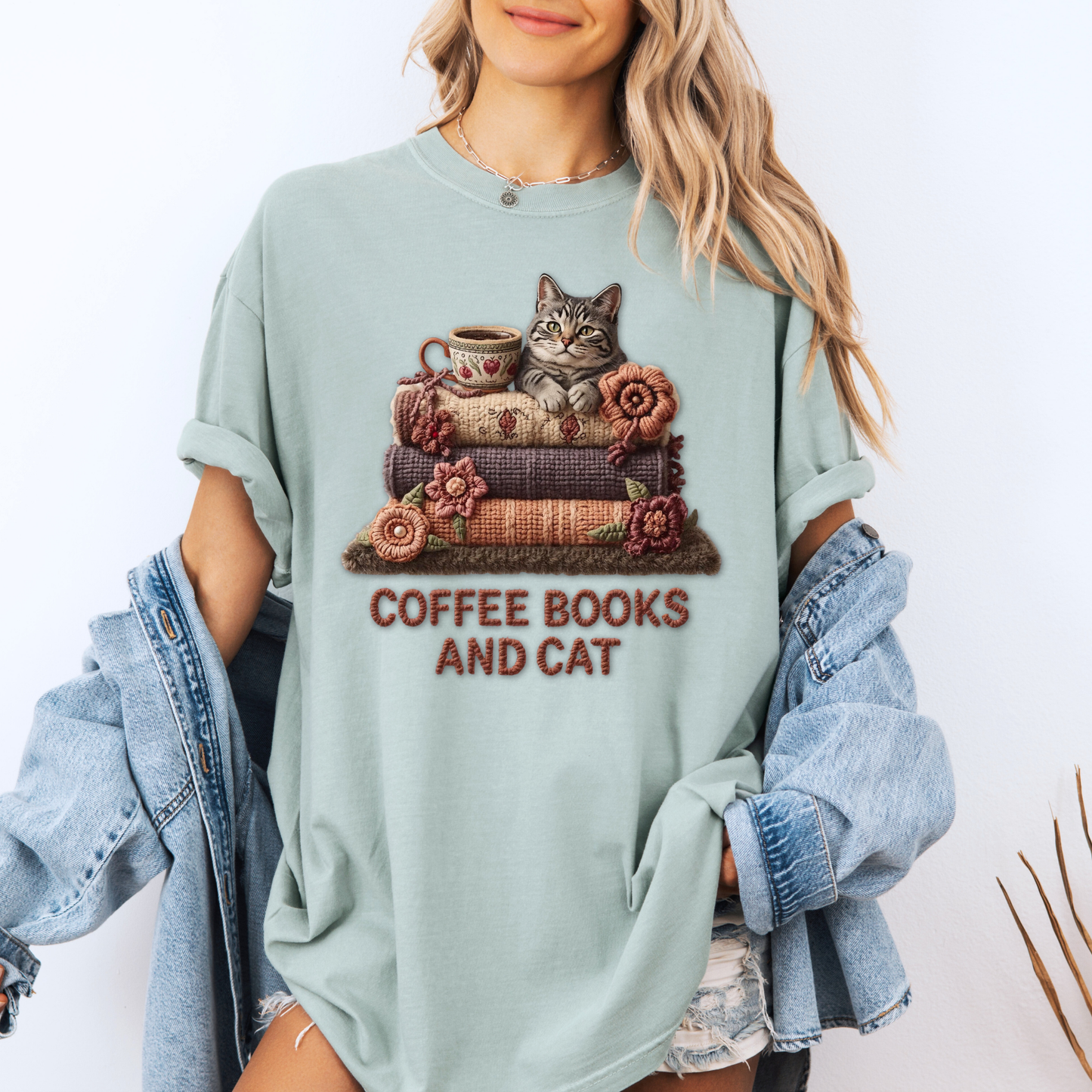 🧶✨ Coffee, Books & Cat Cozy🐱📚

100% Organic Cotton T-Shirt