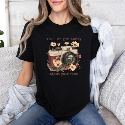 📸🌸 Adjust Your Focus✨
100% Organic Cotton T-Shirt