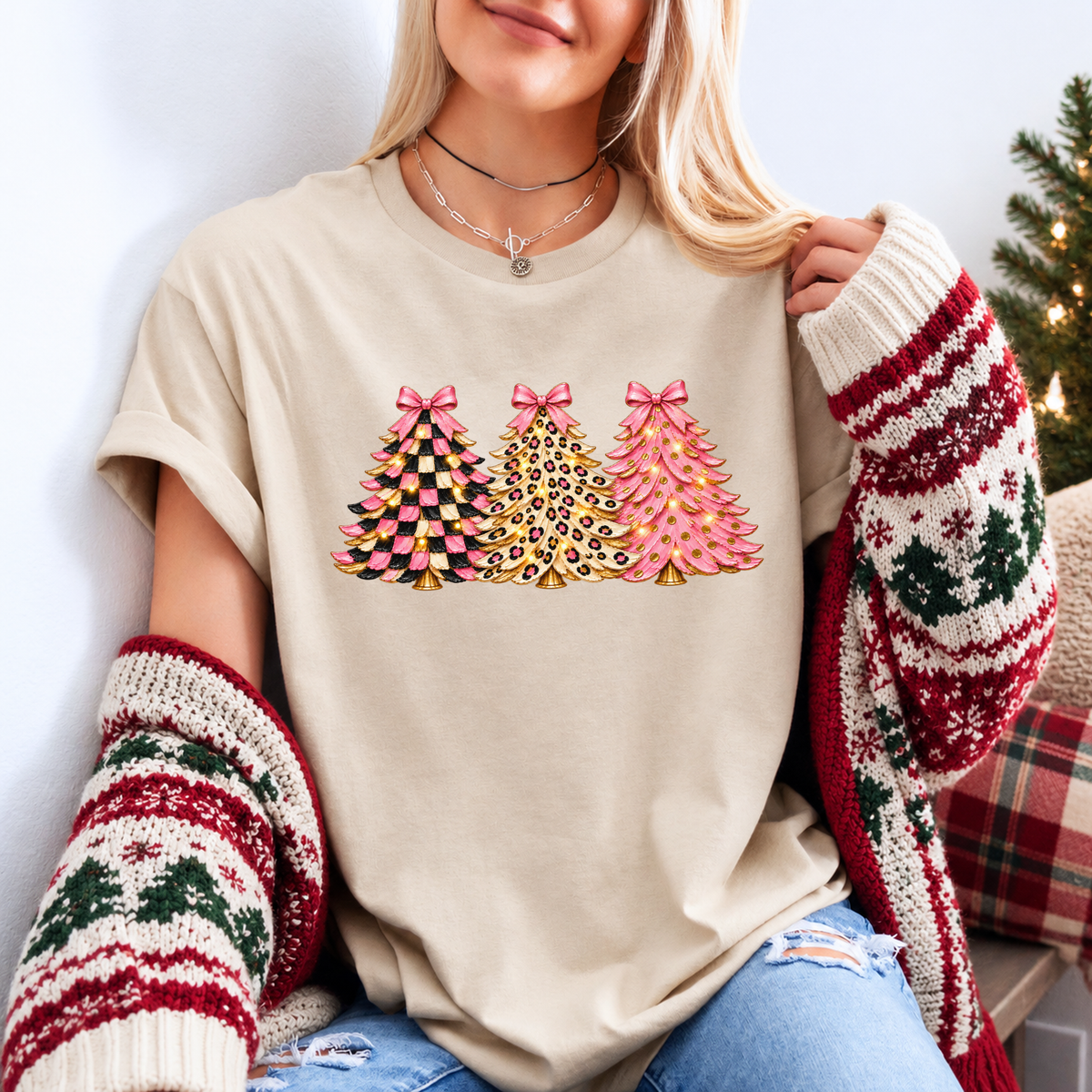 Pink, Wild & Bow-tiful Christmas Trees 🎀🎄✨ Organic Cotton Christmas T-Shirt