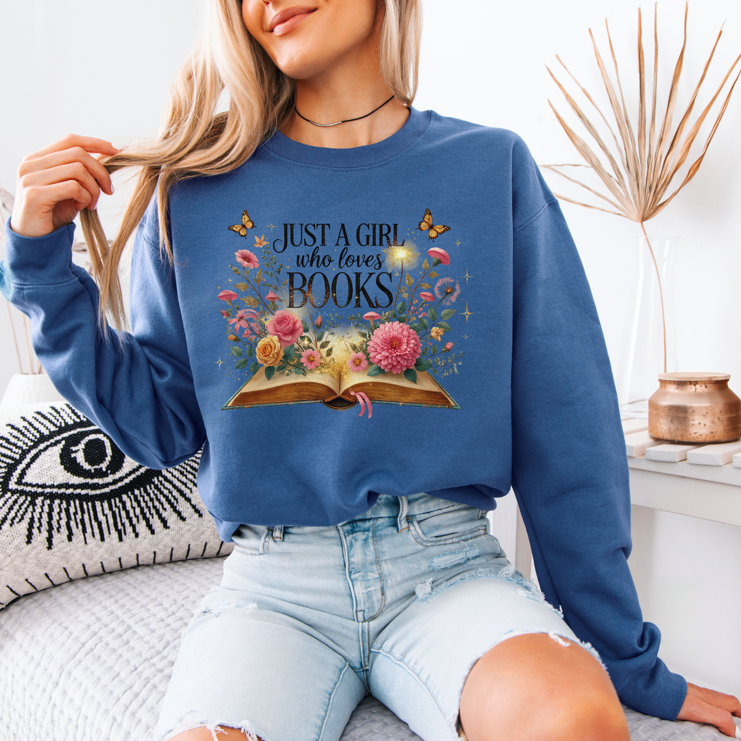 ✨📚 Just a Girl Who Loves Books 
Organic Cotton Sweatshirt