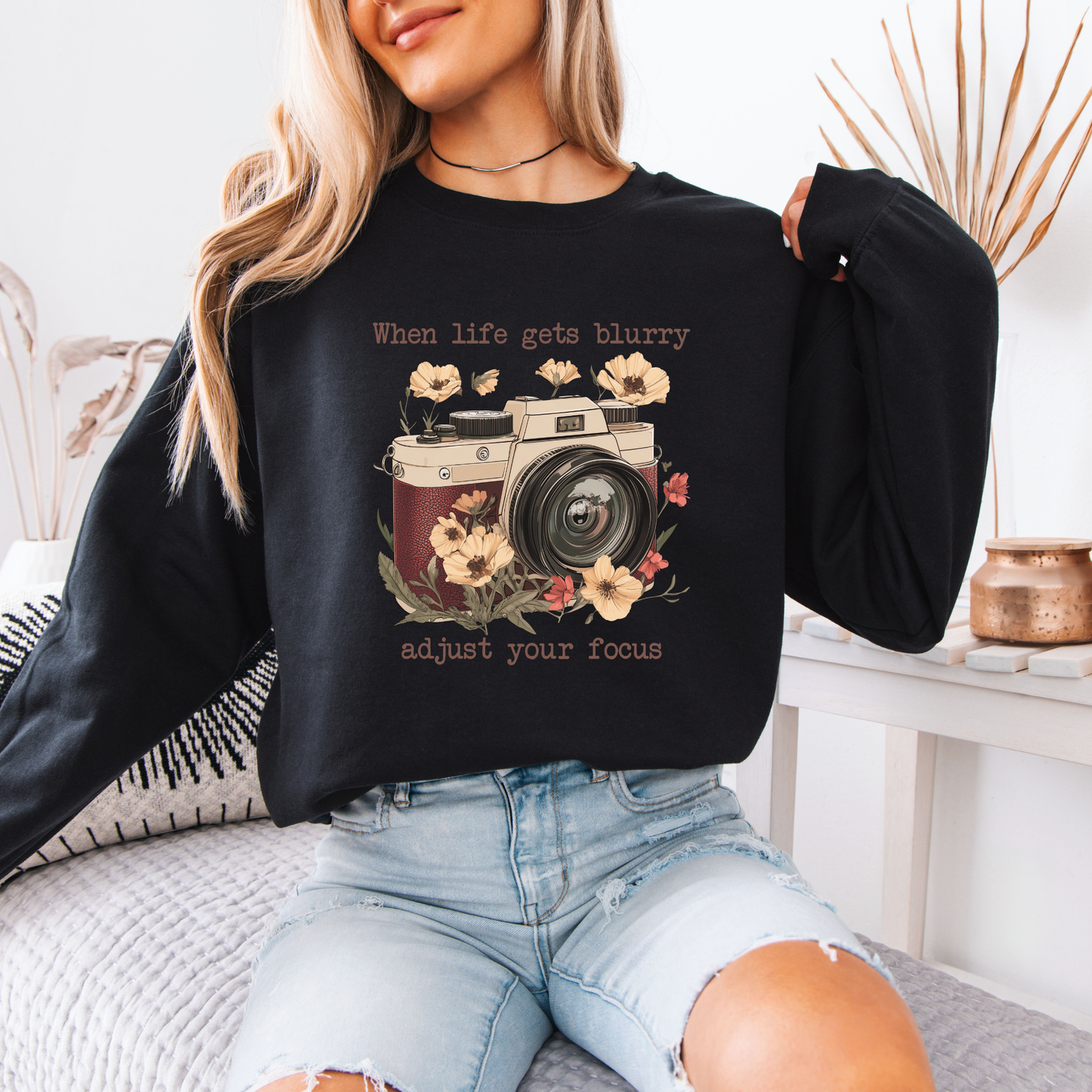 📸🌸 Adjust Your Focus✨
Organic Cotton Sweatshirt