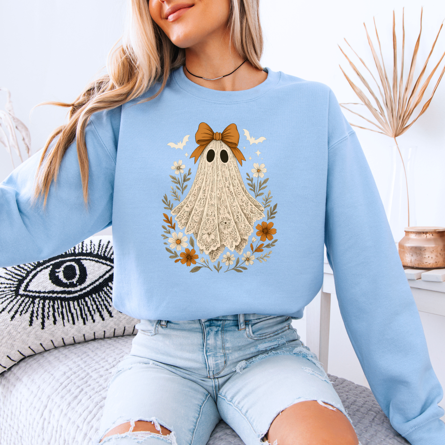 👻🎀 Vintage Lace Ghost Floral Sweatshirt 🌸🍂✨