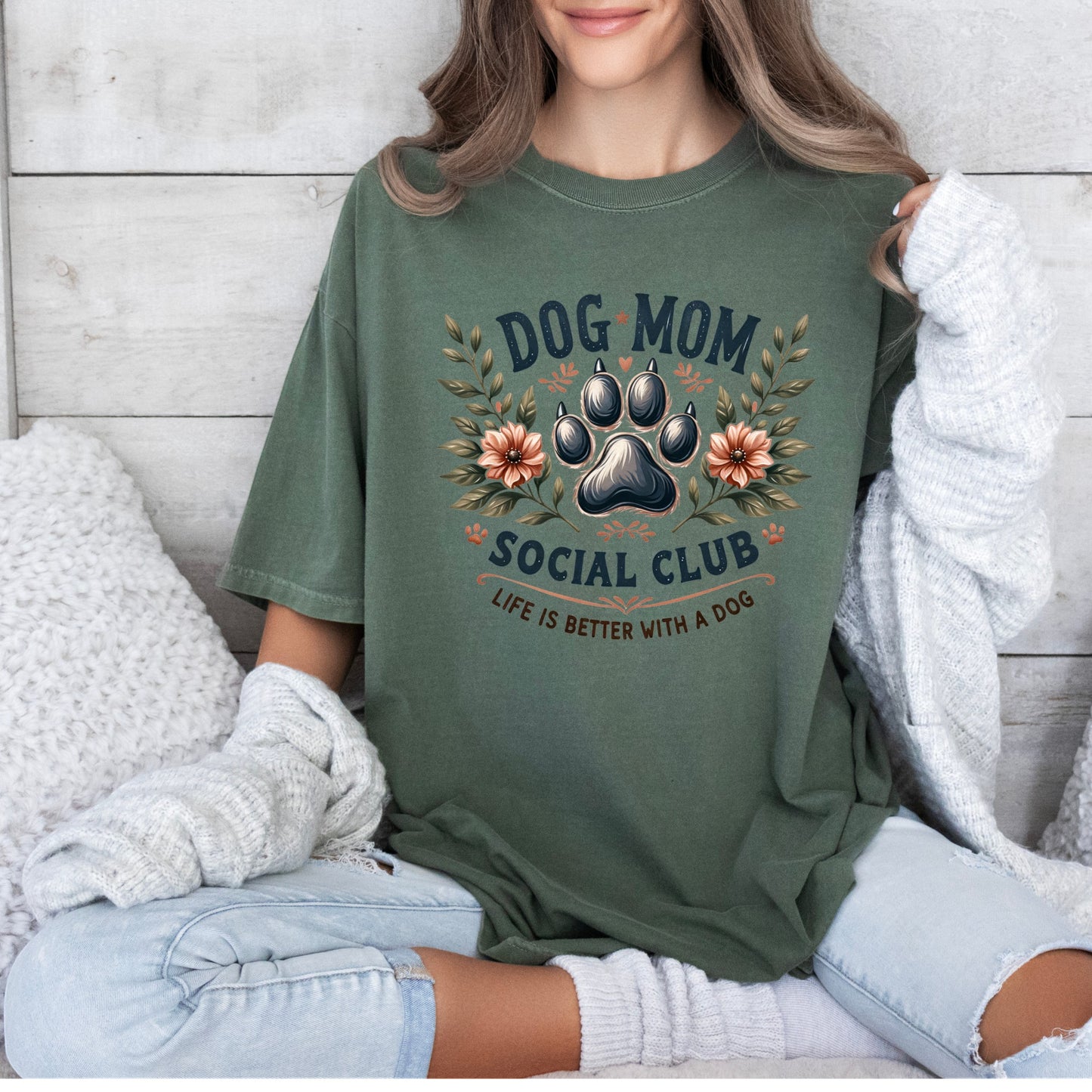 Mom Social Club T-shirt 100% Organic Cotton