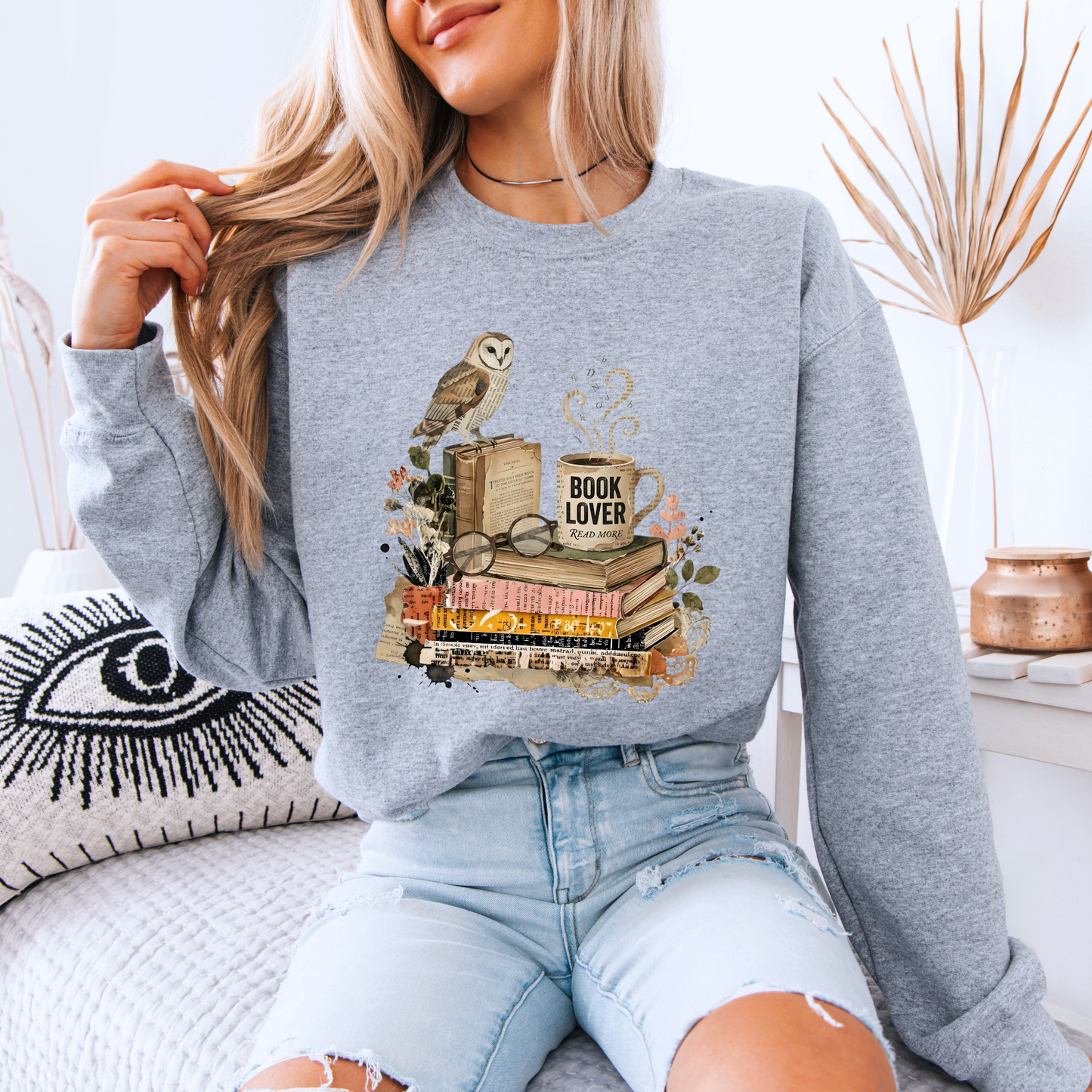 📚🦉Vintage Book Lover Sweatshirt ☕