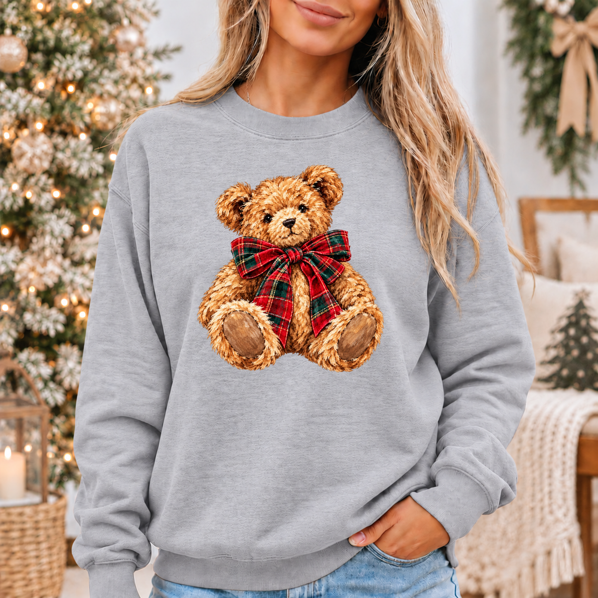 The Cutest Little Christmas Teddy 🧸🎄🎀 Cosy Christmas Sweatshirt
