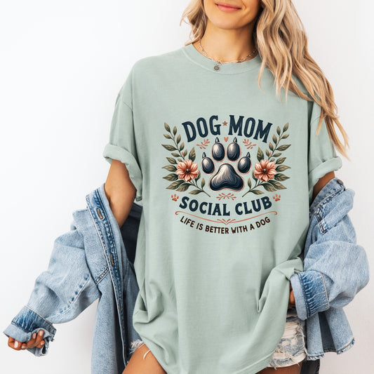 Mom Social Club T-shirt 100% Organic Cotton