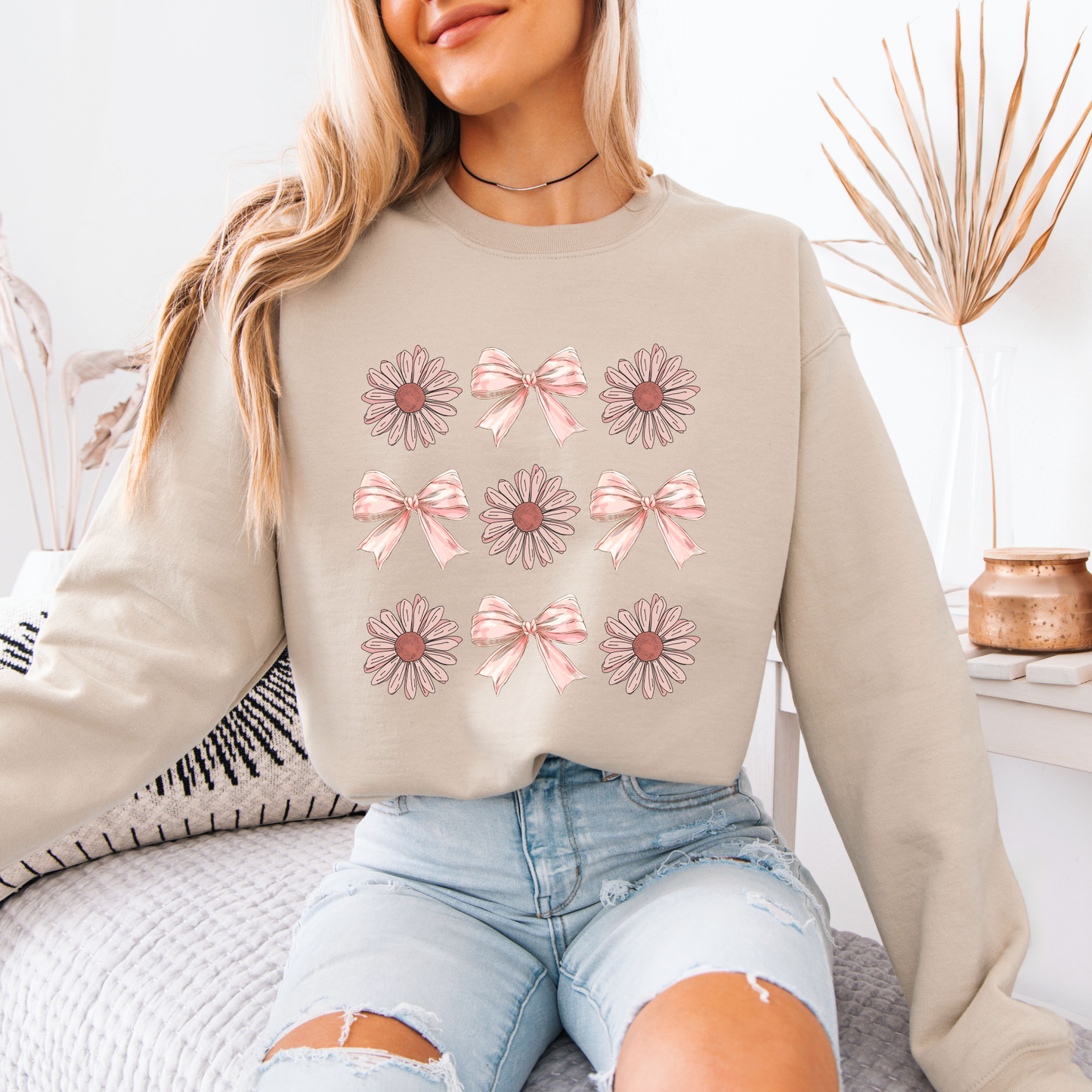 🌸✨ Pink Bows & Daisies Vibe Sweatshirt 🌼🎀