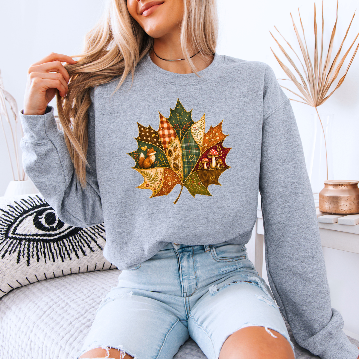 🍂🧵 Patchwork Autumn Leaf Soft Sweatshirt 🍁✨