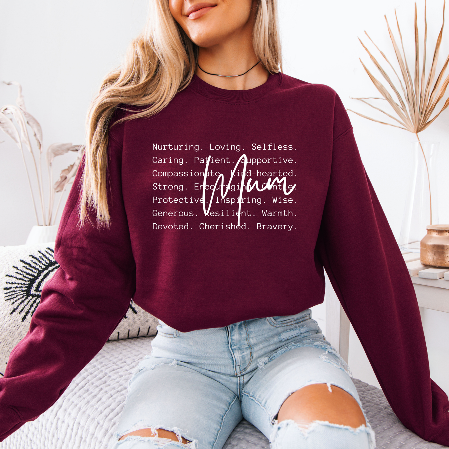 💖 “Mama — Nurturing, Loving, Selfless” Cozy  Sweatshirt