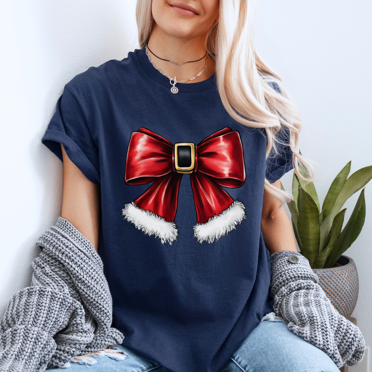 🎀🎄 Santa’s Bow 🧣 100% Organic Cotton T-Shirt