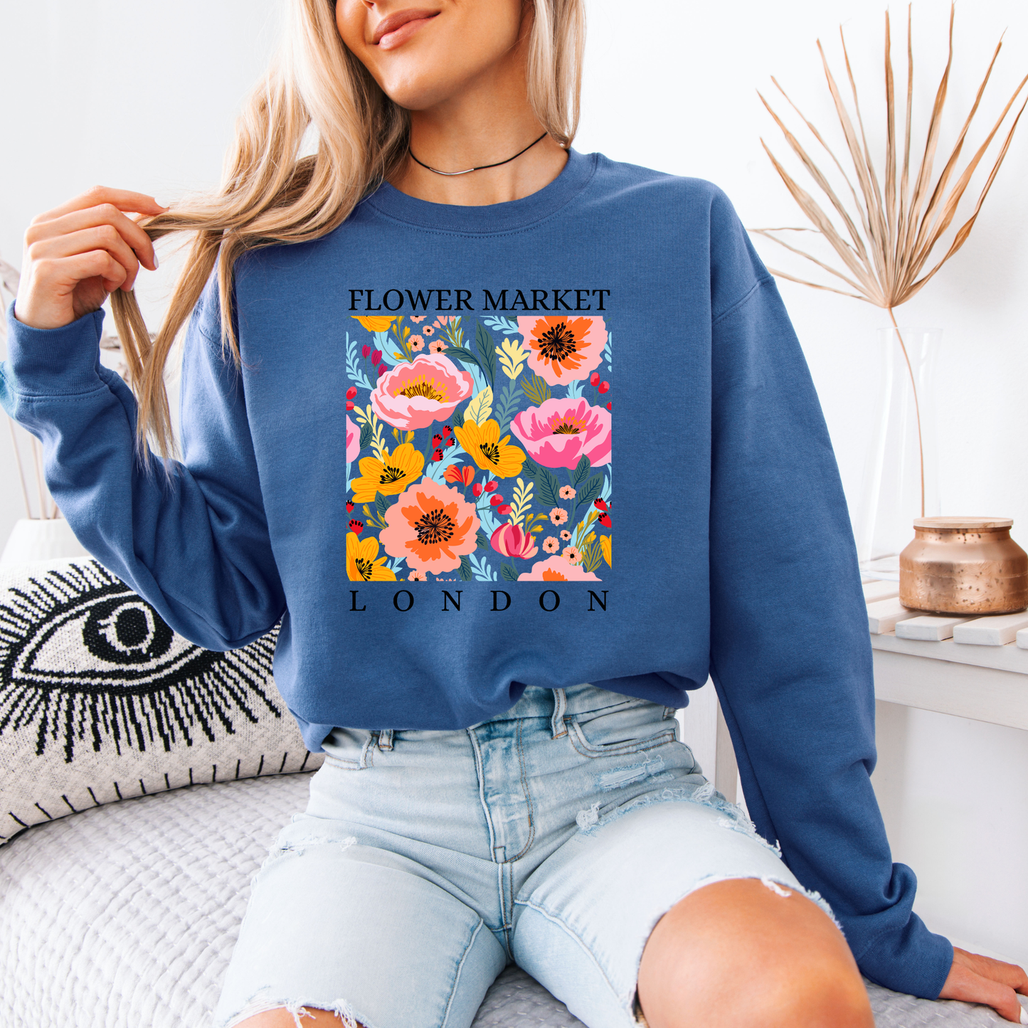 Evening Blossom Garden 🌺 Sweatshirt