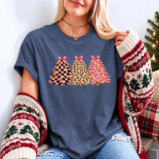 Pink, Wild & Bow-tiful Christmas Trees 🎀🎄✨ Organic Cotton Christmas T-Shirt