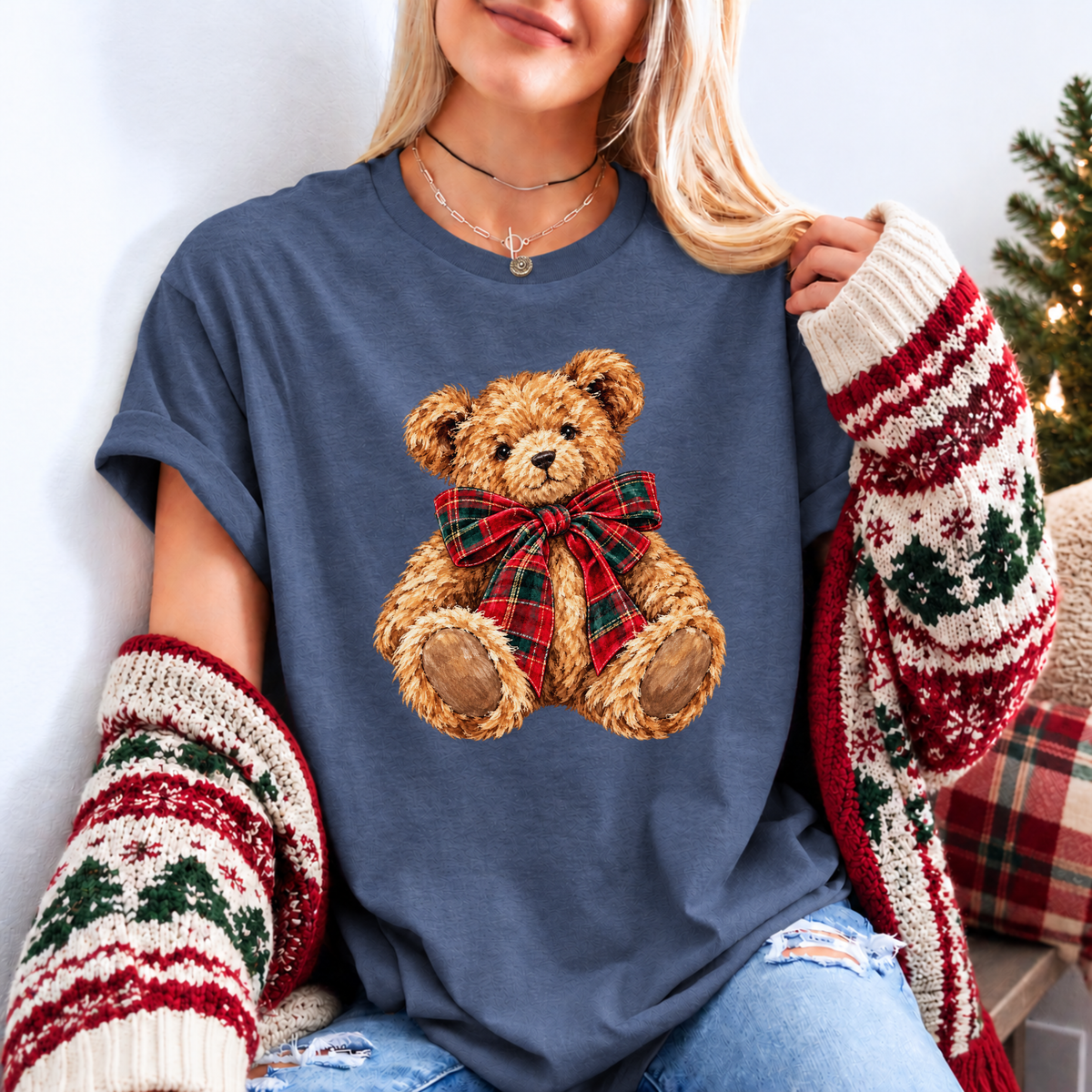 The Cutest Little Christmas Teddy 🧸🎄🎀 Organic Cotton Christmas T-Shirt