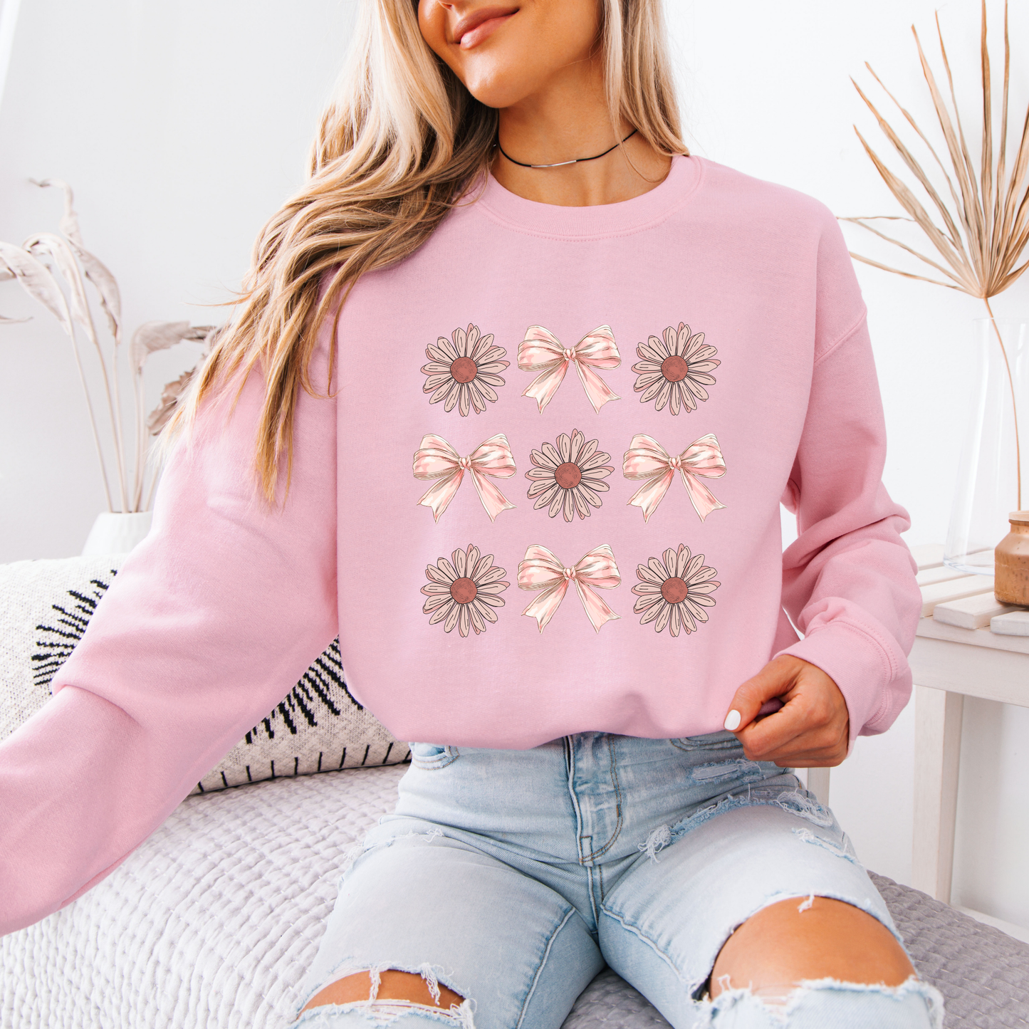 🌸✨ Pink Bows & Daisies Vibe Sweatshirt 🌼🎀