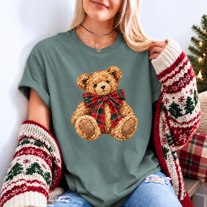 The Cutest Little Christmas Teddy 🧸🎄🎀 Organic Cotton Christmas T-Shirt