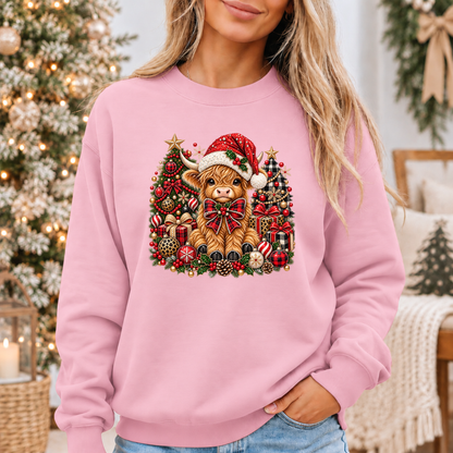 Moo-rry Christmas Highland Cow 🐮🎄🎀 Cosy Christmas Sweatshirt