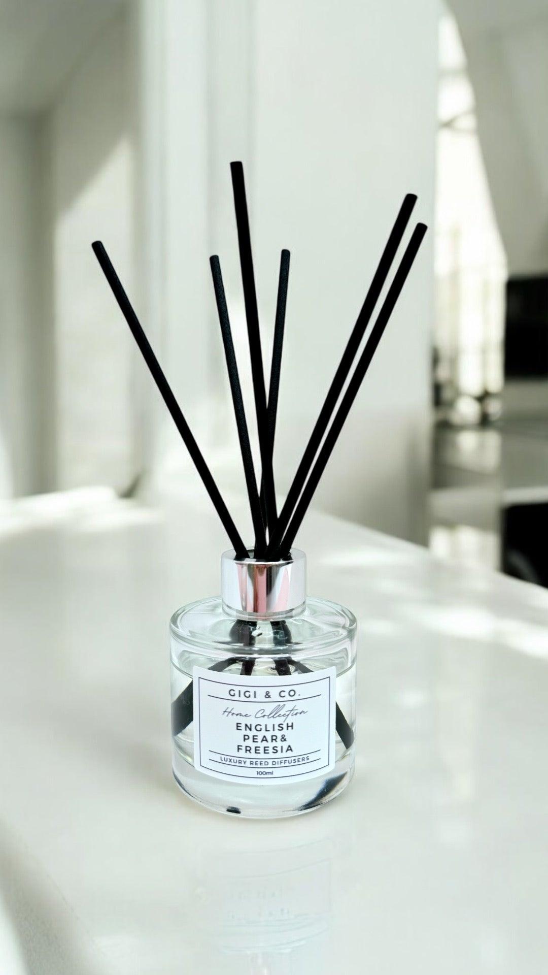 🌸 English Pear & Freesia Reed Diffuser 🌸