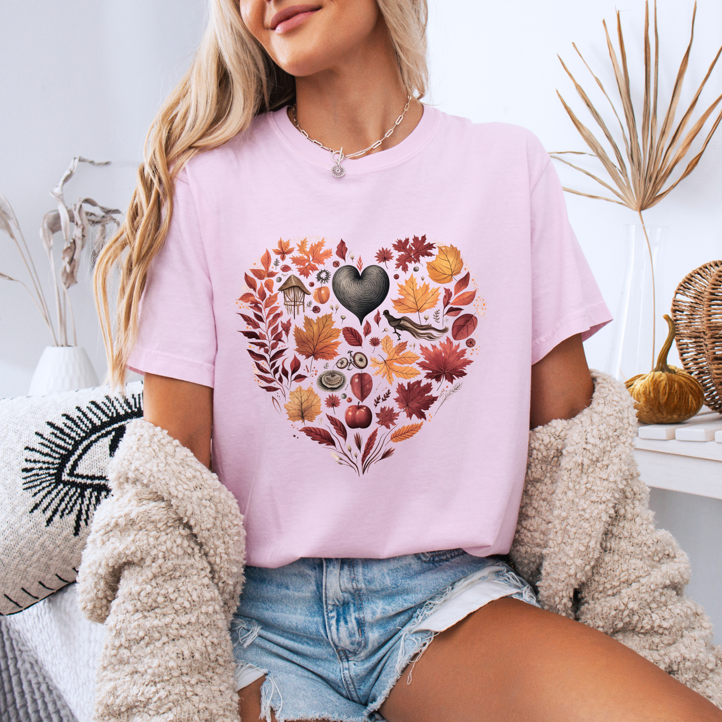 🍁🖤 Autumn Heart T-Shirt🧣100% Organic cotton