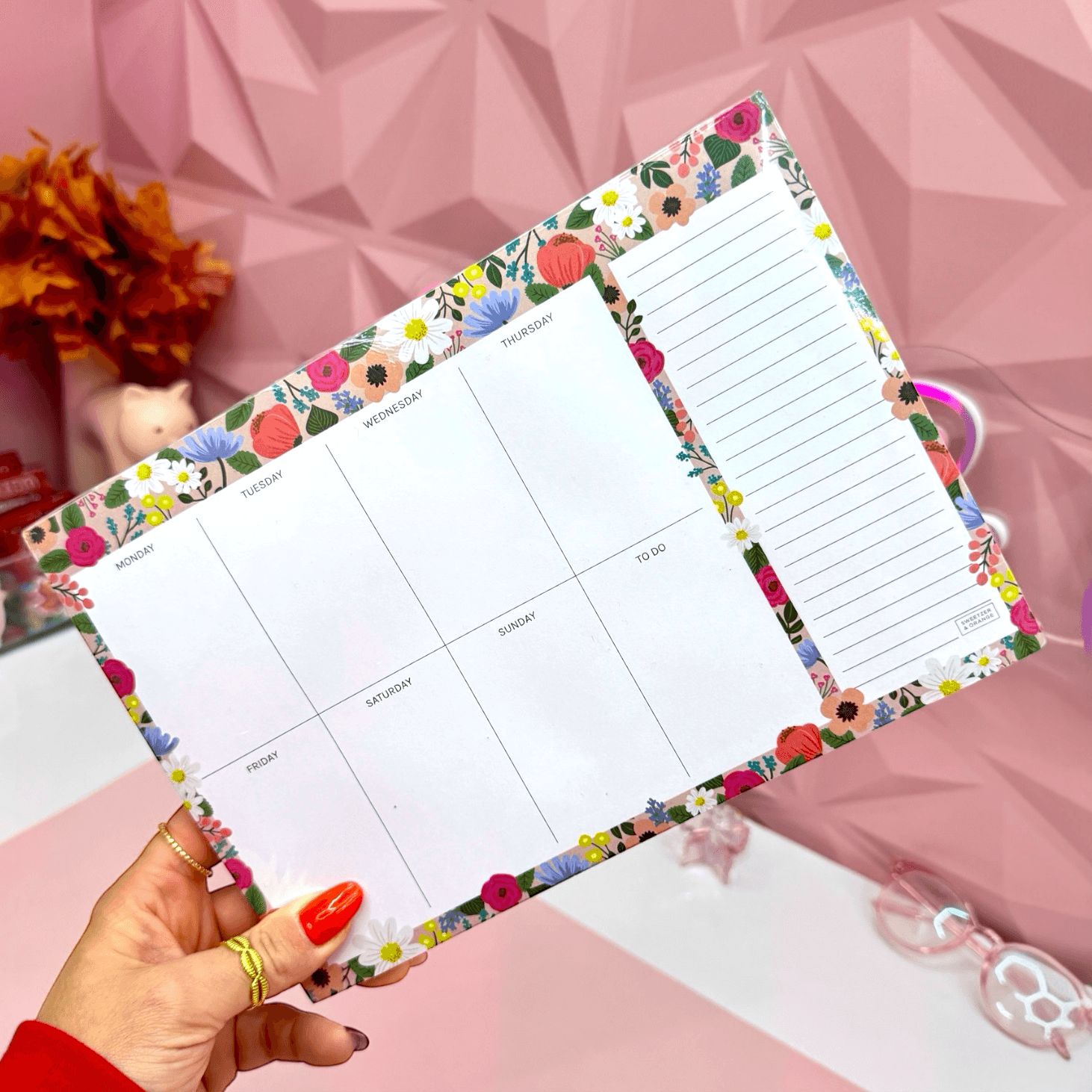 Elegant Floral Weekly Planner Pad – with To-Do List