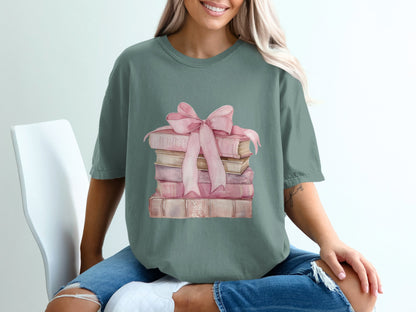 Books and bow T-shirt 100% Organic Cotton