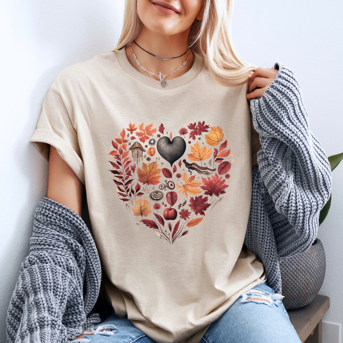 🍁🖤 Autumn Heart T-Shirt🧣100% Organic cotton