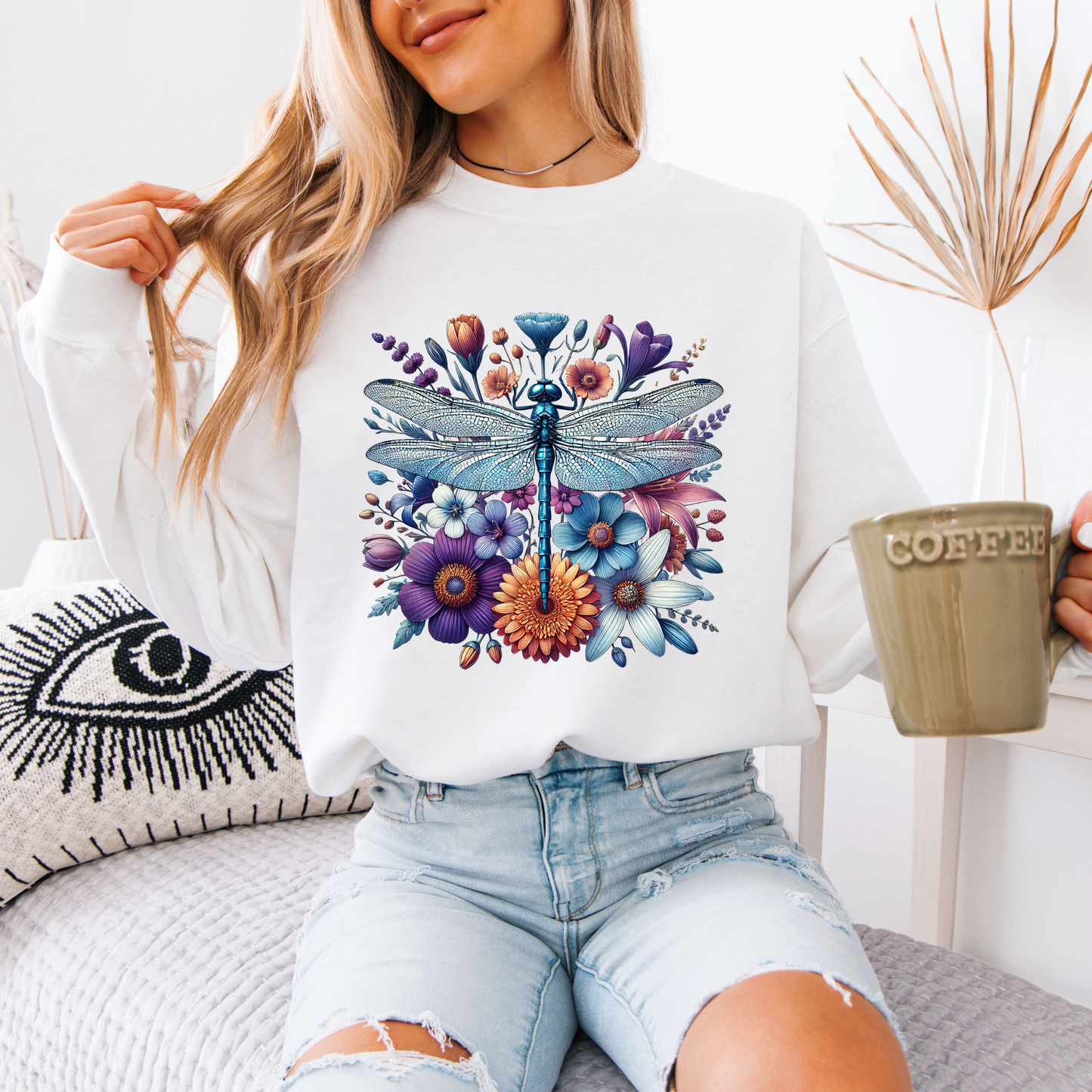 Dragonfly Garden Magic🦋🌺✨ 
 Sweatshirt ✨
