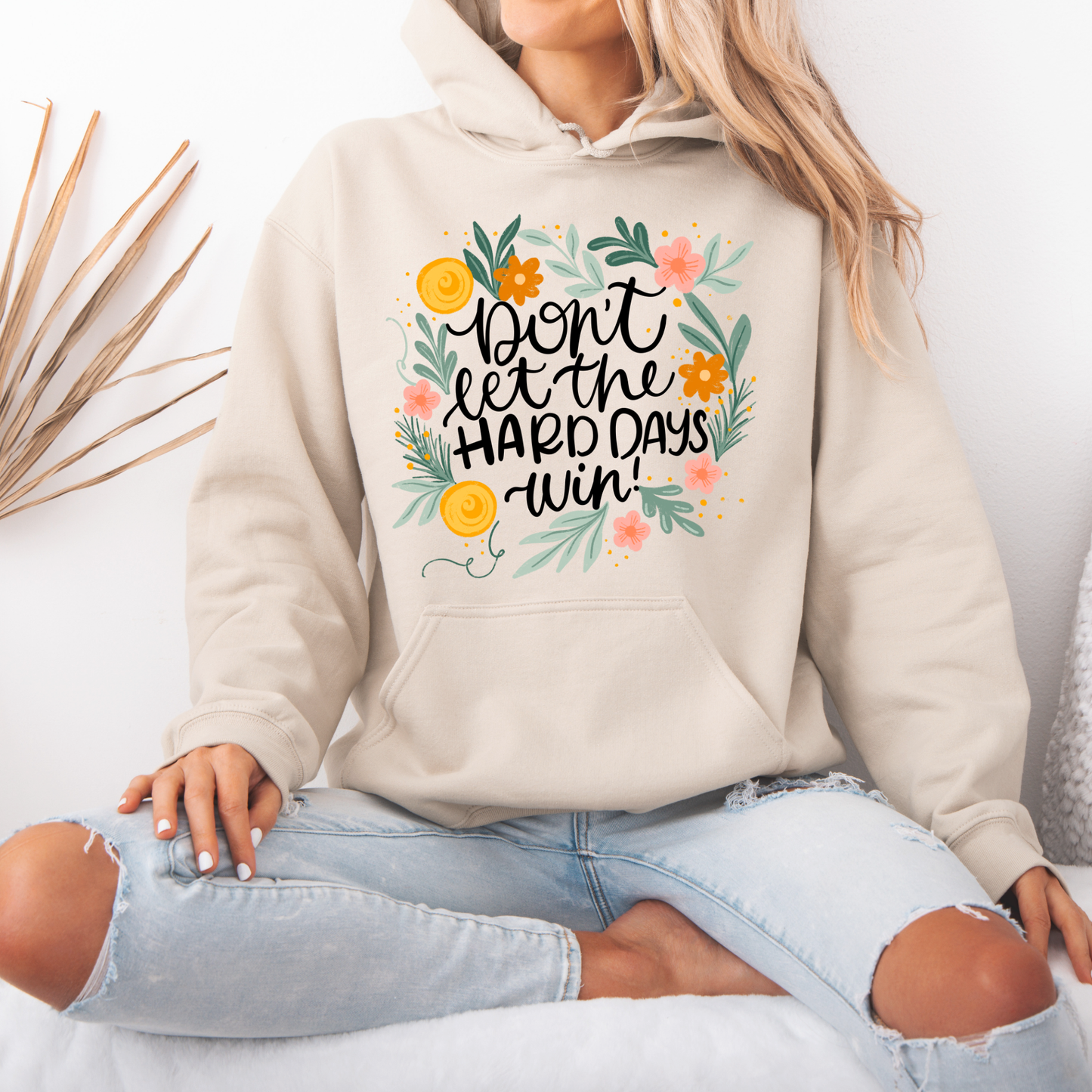 🌼✨ Don’t Let the Hard Days Win 💛🌿
Luxuriously Thick Hoodie✨