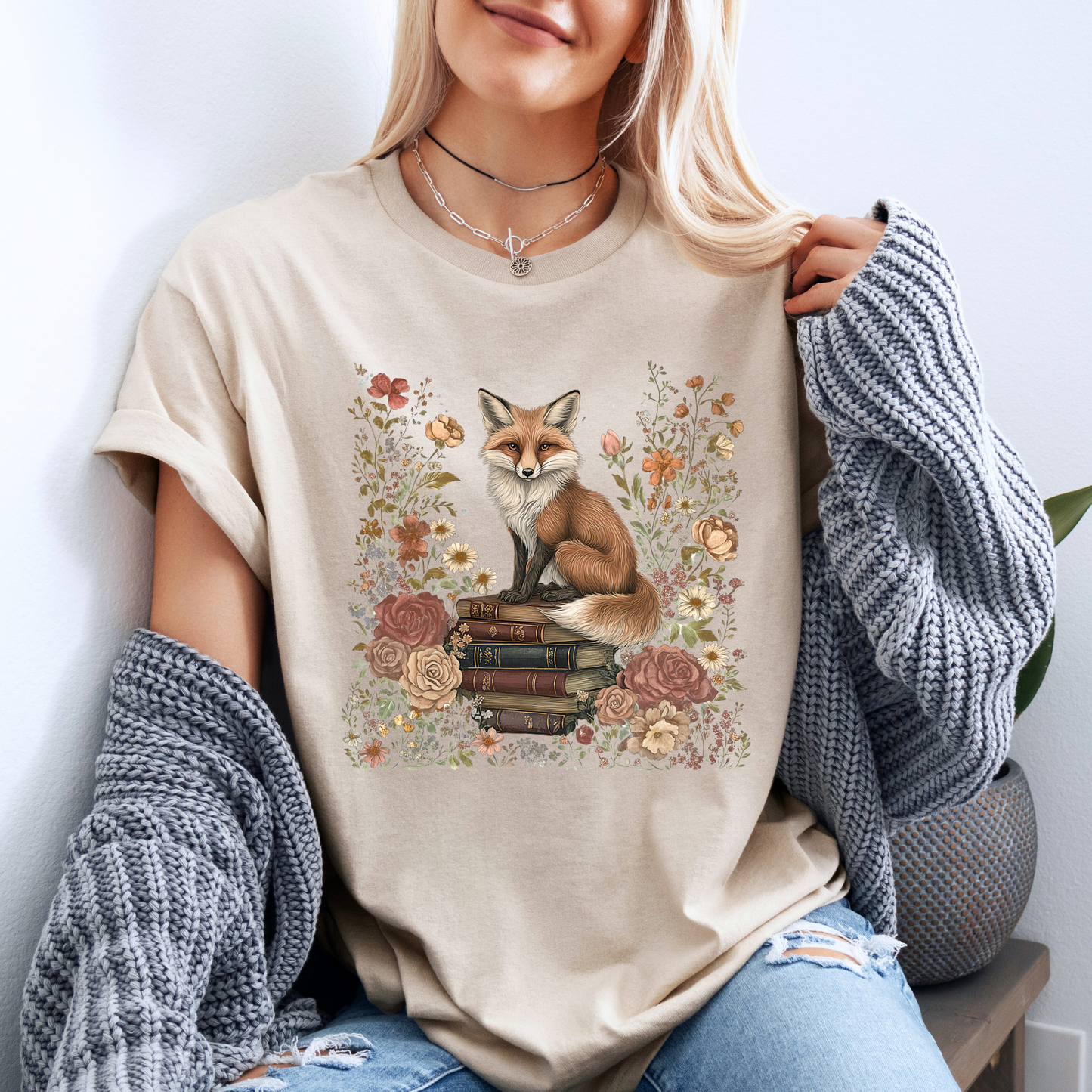 🦊📚 Floral Bookish Fox Tee🧣100% Organic cotton