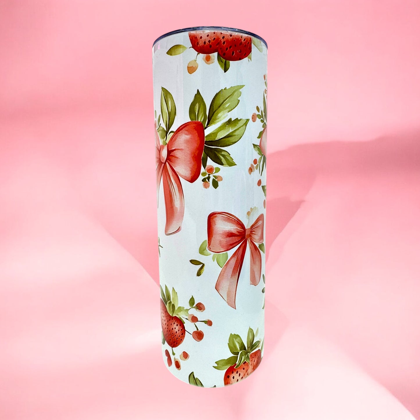 🍓Strawberry & Bows 20oz Tumbler🎀