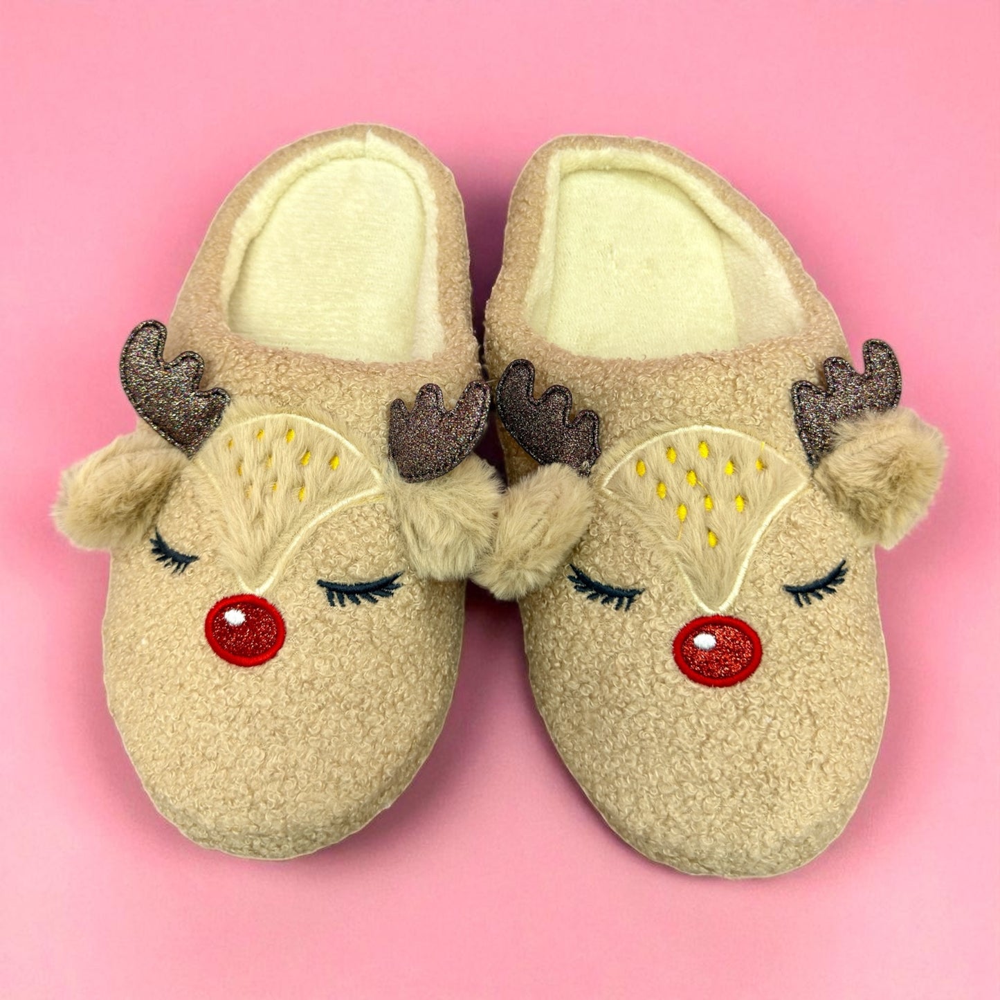 Cozy Reindeer Christmas Slippers 🎄✨