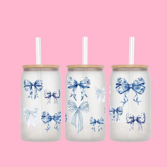 💙Blue Chinoiserie Bow 16oz frosted Glass Cup – With Bamboo Lid & Straw 🌿