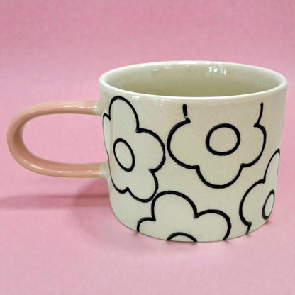 🌸 Daisy Bloom Ceramic Mug✨