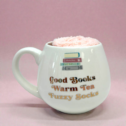 📚 Good Books Warm Tea 15oz Mug | Cozy Reader Gift with Fuzzy Socks ☕✨
