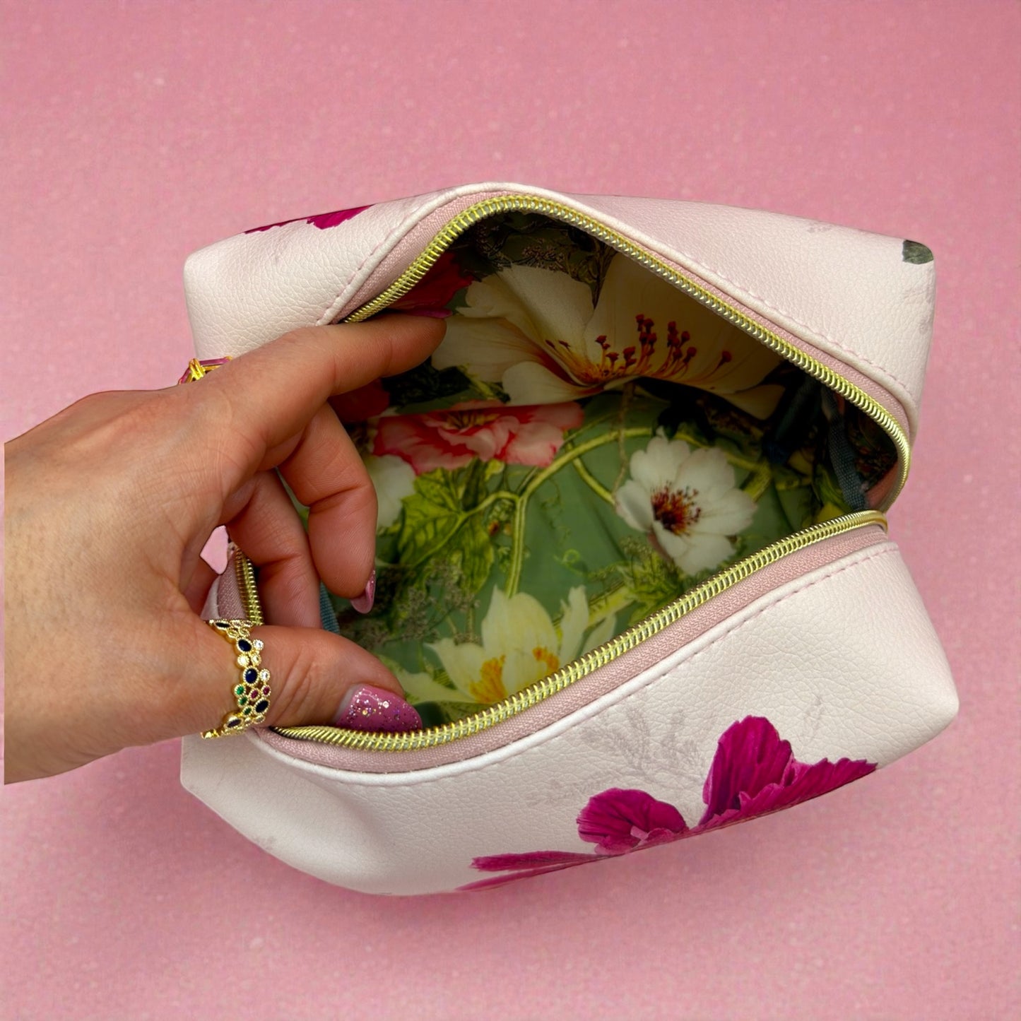 🌸 Botanical Bloom Makeup & Travel Pouch – Floral Cosmetic Bag with Gold Zip ✨