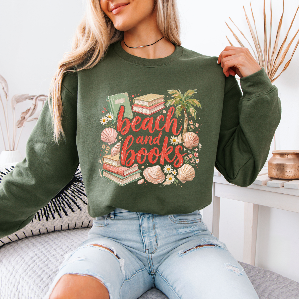 🏖️📚 Beach & Books Cozy Reader Sweatshirt 🌴🐚✨