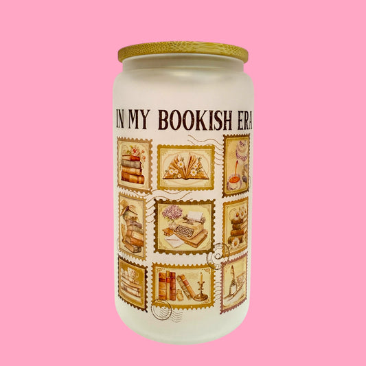 📚✨ “In My Bookish Era” – Frosted Glass Cup 16oz