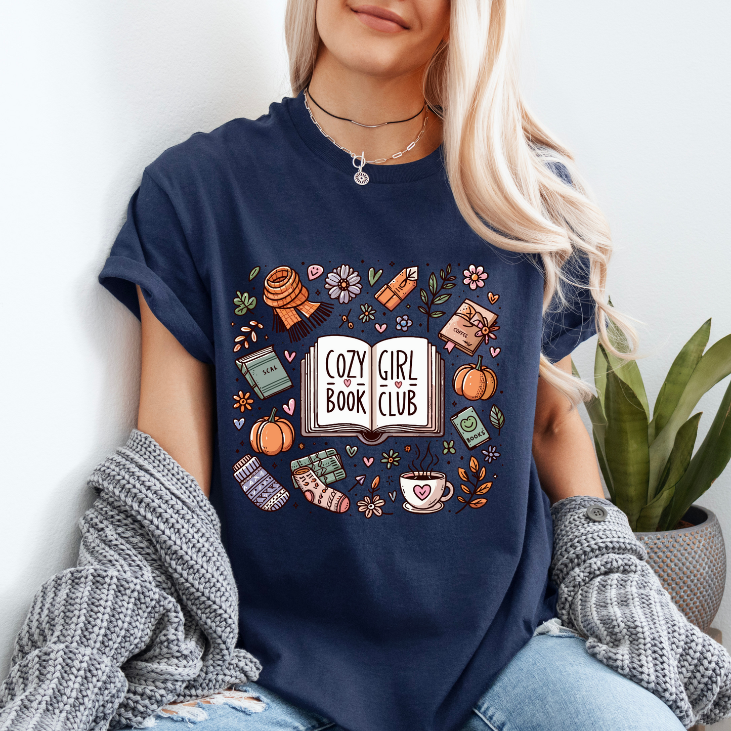 Cozy Book Girl Club Tee 📚✨ T-shirt 100% Organic Cotton